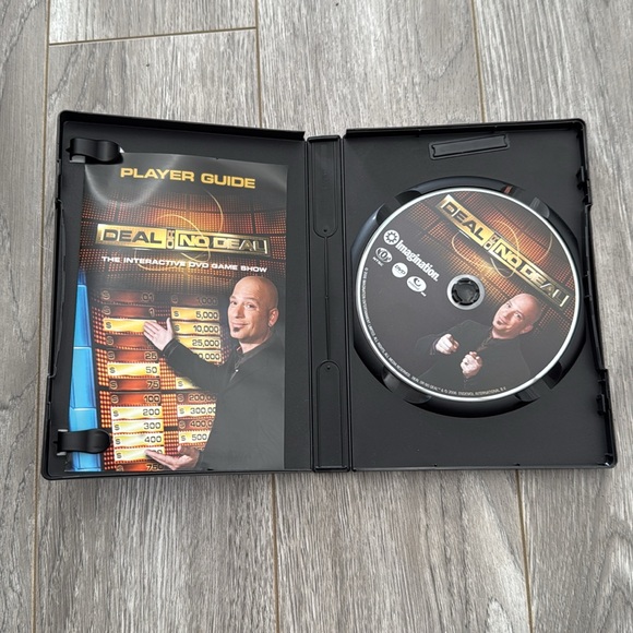 Deal or no deal dvd game - Picture 2 of 2